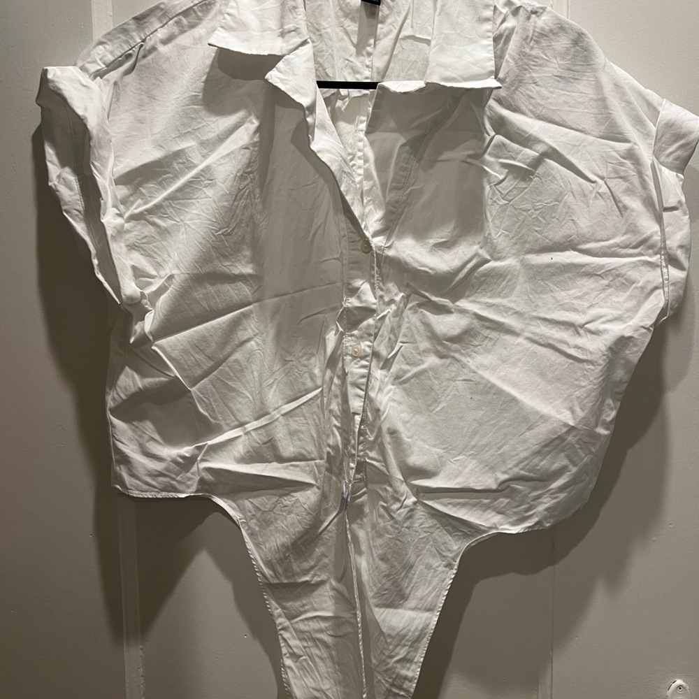 Banana Republic White Button-Front Cropped Blouse